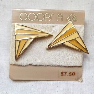 VTG 80s 90s Oopsa Daisy enamel earrings